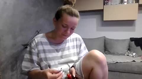 Snapshot of brendaaryas chatting on 05/18/26, 08:03 Brenda online show from 05/18/26, 08:03