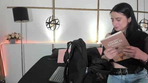 Snapshot of brendacantorel chatting on 09/25/25, 11:36 MeganBeaked online show from 09/25/25, 11:36