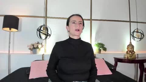 Snapshot of brendacantorel chatting on 10/03/25, 12:02 MeganBeaked online show from 10/03/25, 12:02