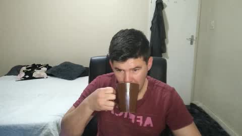 ask me lol online show from 09/29/25, 03:22