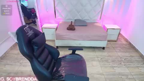 Snapshot of brendda_tay chatting on 09/17/25, 03:08 BRENDDA  online show from 09/17/25, 03:08