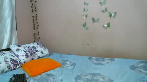 Snapshot of brennabaibe chatting on 01/26/25, 06:06 Brenda xxx online show from 01/26/25, 06:06