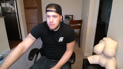 brettbwc89 online show from 01/01/25, 07:10