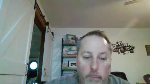 Snapshot of brettsky chatting on 12/10/24, 03:55 hey online show from 12/10/24, 03:55