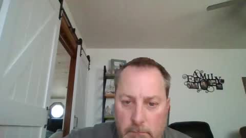 Snapshot of brettsky chatting on 12/12/24, 01:28 hey online show from 12/12/24, 01:28