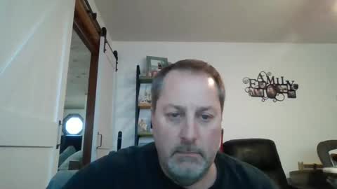 Snapshot of brettsky chatting on 01/04/25, 04:54 hey online show from 01/04/25, 04:54