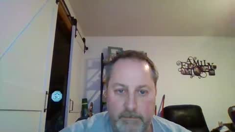 Snapshot of brettsky chatting on 02/04/25, 10:34 hey online show from 02/04/25, 10:34