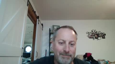 Snapshot of brettsky chatting on 09/21/25, 08:21 hey online show from 09/21/25, 08:21