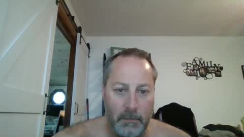 Snapshot of brettsky chatting on 10/12/25, 01:10 hey online show from 10/12/25, 01:10