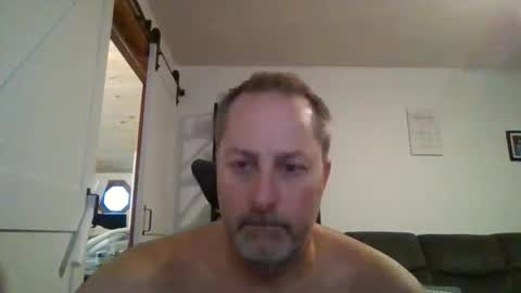 Snapshot of brettsky chatting on 11/17/25, 08:58 hey online show from 11/17/25, 08:58