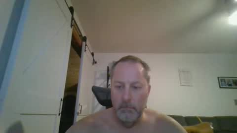 Snapshot of brettsky chatting on 11/21/25, 11:58 hey online show from 11/21/25, 11:58