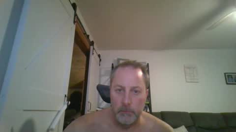 Snapshot of brettsky chatting on 12/03/25, 01:02 hey online show from 12/03/25, 01:02