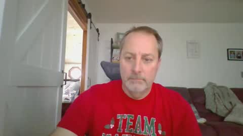 Snapshot of brettsky chatting on 12/14/25, 05:07 hey online show from 12/14/25, 05:07