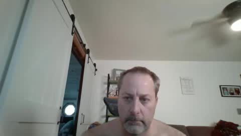 Snapshot of brettsky chatting on 12/16/25, 01:27 hey online show from 12/16/25, 01:27