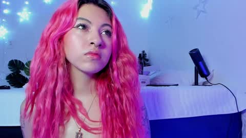 Snapshot of bri_cullen chatting on 01/05/25, 02:17 Bri cullen online show from 01/05/25, 02:17