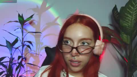 Snapshot of bri_von_dhara_ chatting on 11/12/25, 12:33 Bri online show from 11/12/25, 12:33