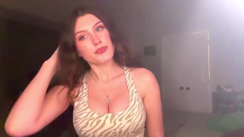 Brianna3 online show from 12/19/25, 04:52