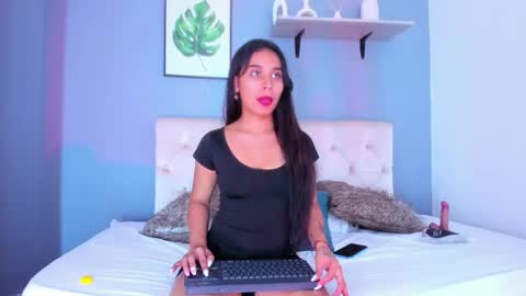 briana_austin5 online show from 09/09/25, 08:30