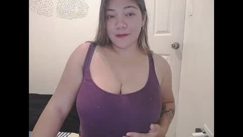 Snapshot of briana_lovexx chatting on 11/19/25, 01:05 Briana online show from 11/19/25, 01:05