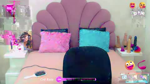 BRIANA online show from 09/11/25, 04:01
