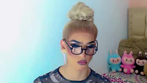 BRIANA online show from 11/24/25, 06:46