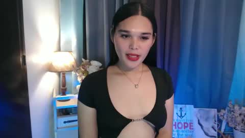 Snapshot of briana_sinclaire chatting on 04/27/26, 04:10 Claire online show from 04/27/26, 04:10