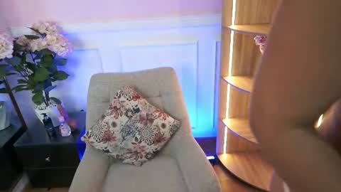 Briana Lane online show from 07/18/26, 07:06