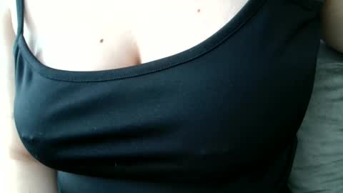 Snapshot of brianna_anny chatting on 06/02/26, 09:33 shiny smile online show from 06/02/26, 09:33