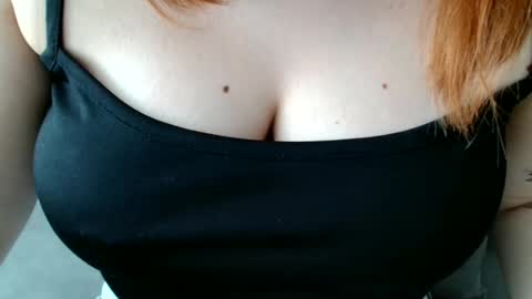 Snapshot of brianna_anny chatting on 06/11/26, 07:50 shiny smile online show from 06/11/26, 07:50