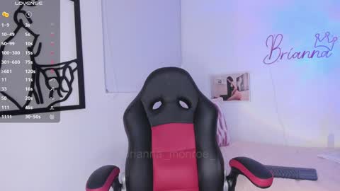 Snapshot of brianna_monroe_ chatting on 01/20/25, 10:48 Brianna  online show from 01/20/25, 10:48