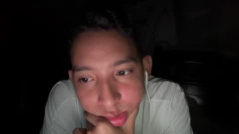 Snapshot of briannx_ chatting on 10/26/25, 03:45 briannx_ online show from 10/26/25, 03:45