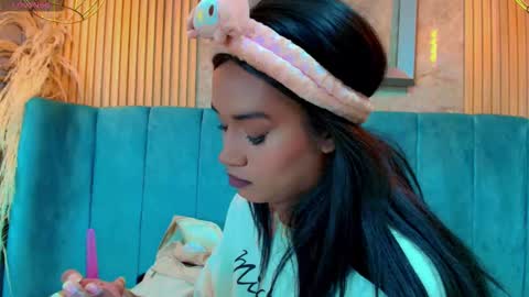 briannyte25 online show from 10/19/25, 01:45