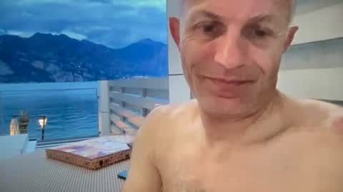 Brian online show from 06/04/26, 07:09