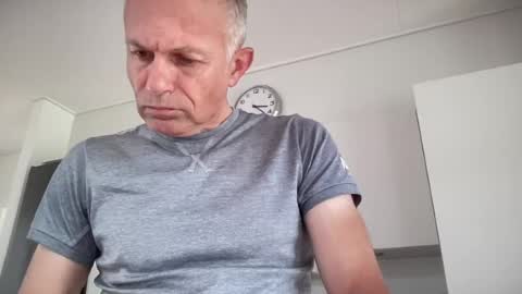 Brian online show from 06/12/26, 01:21