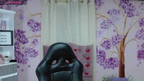 DAYANNA online show from 09/20/25, 02:45