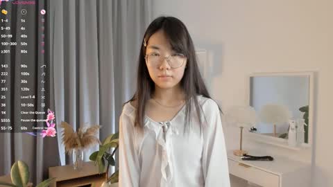 Hanna online show from 09/12/25, 03:34