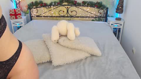 bridgetfoxxy online show from 12/21/24, 07:13