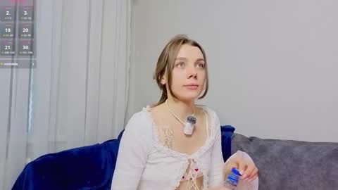 Victoria online show from 09/11/25, 02:44