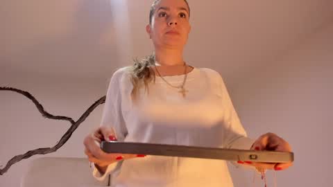    online show from 01/31/25, 12:07