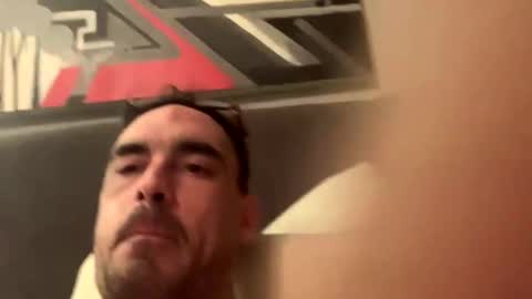 brief8805 online show from 10/30/25, 11:05