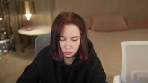 Snapshot of bright_diamonds_054 chatting on 10/06/25, 06:00 Diamonds Girls online show from 10/06/25, 06:00