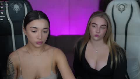 Snapshot of bright_diamonds_054 chatting on 10/30/25, 02:51 Diamonds Girls online show from 10/30/25, 02:51