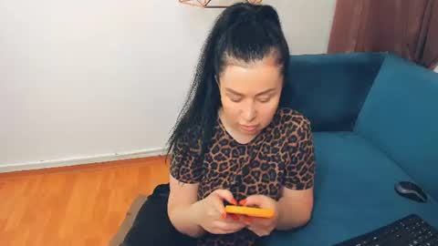 brilliantegirl_ online show from 06/16/26, 07:11