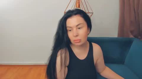 brilliantegirl_ online show from 07/05/26, 07:04