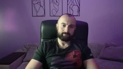 Snapshot of brindlefly69 chatting on 10/27/25, 11:47 brindlefly69 online show from 10/27/25, 11:47