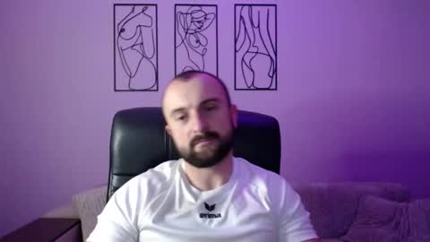 Snapshot of brindlefly69 chatting on 11/07/25, 11:43 brindlefly69 online show from 11/07/25, 11:43