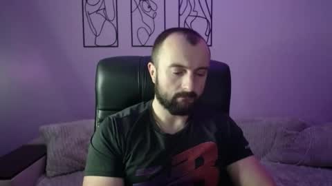 Snapshot of brindlefly69 chatting on 11/13/25, 02:16 brindlefly69 online show from 11/13/25, 02:16