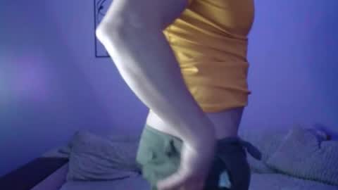 Snapshot of brindlefly69 chatting on 11/26/25, 01:56 brindlefly69 online show from 11/26/25, 01:56