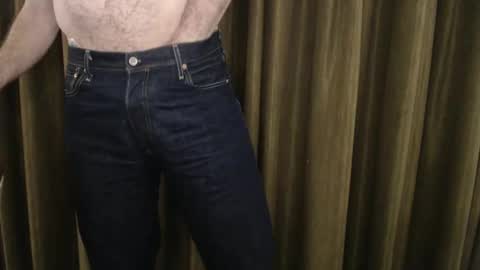 Snapshot of brit_dadbod chatting on 01/27/25, 09:44 brit_dadbod online show from 01/27/25, 09:44