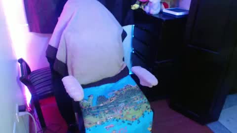 scarleth    follow mee 3 kis online show from 02/22/25, 02:39